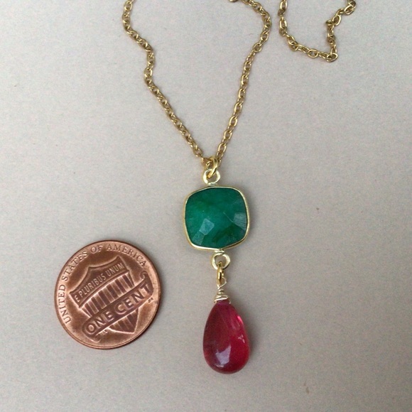 Emerald Ruby sundance charm necklace - Picture 4 of 9